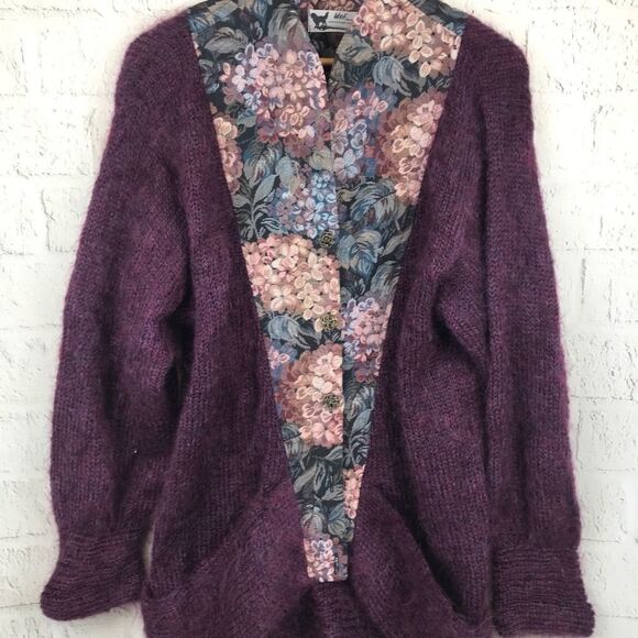 Woof Design Newfoundland Canada Vintage Sweater - Picture 9 of 9